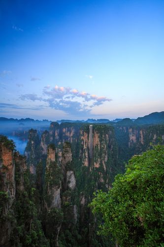 湖南张家界天门山天梯 张家界百龙天梯门票价格